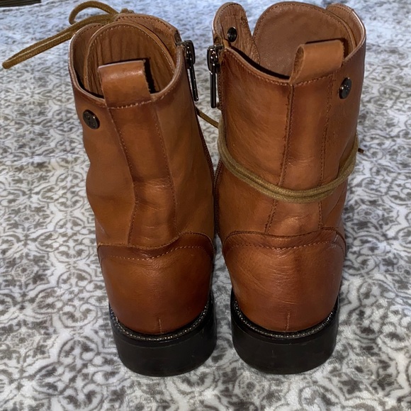 Women's Lace-Up Ankle Boots in chestnut brown. 100% genuine soft leather - Picture 4 of 9